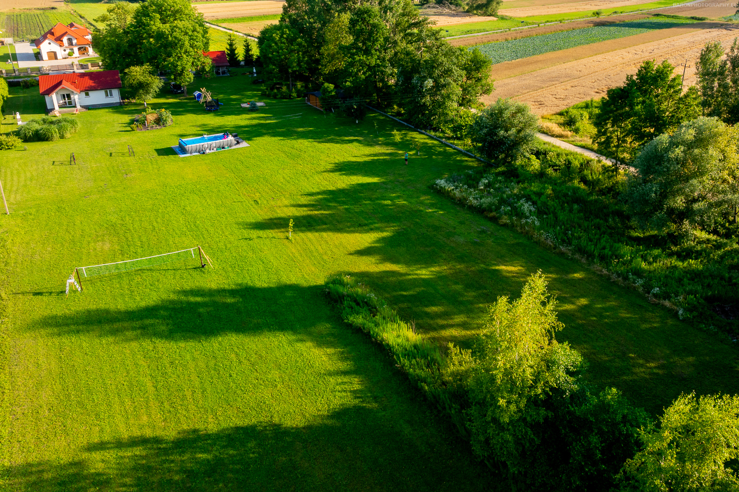 DOM NA PONIDZIU - BOISKO DO SIATKOWKI