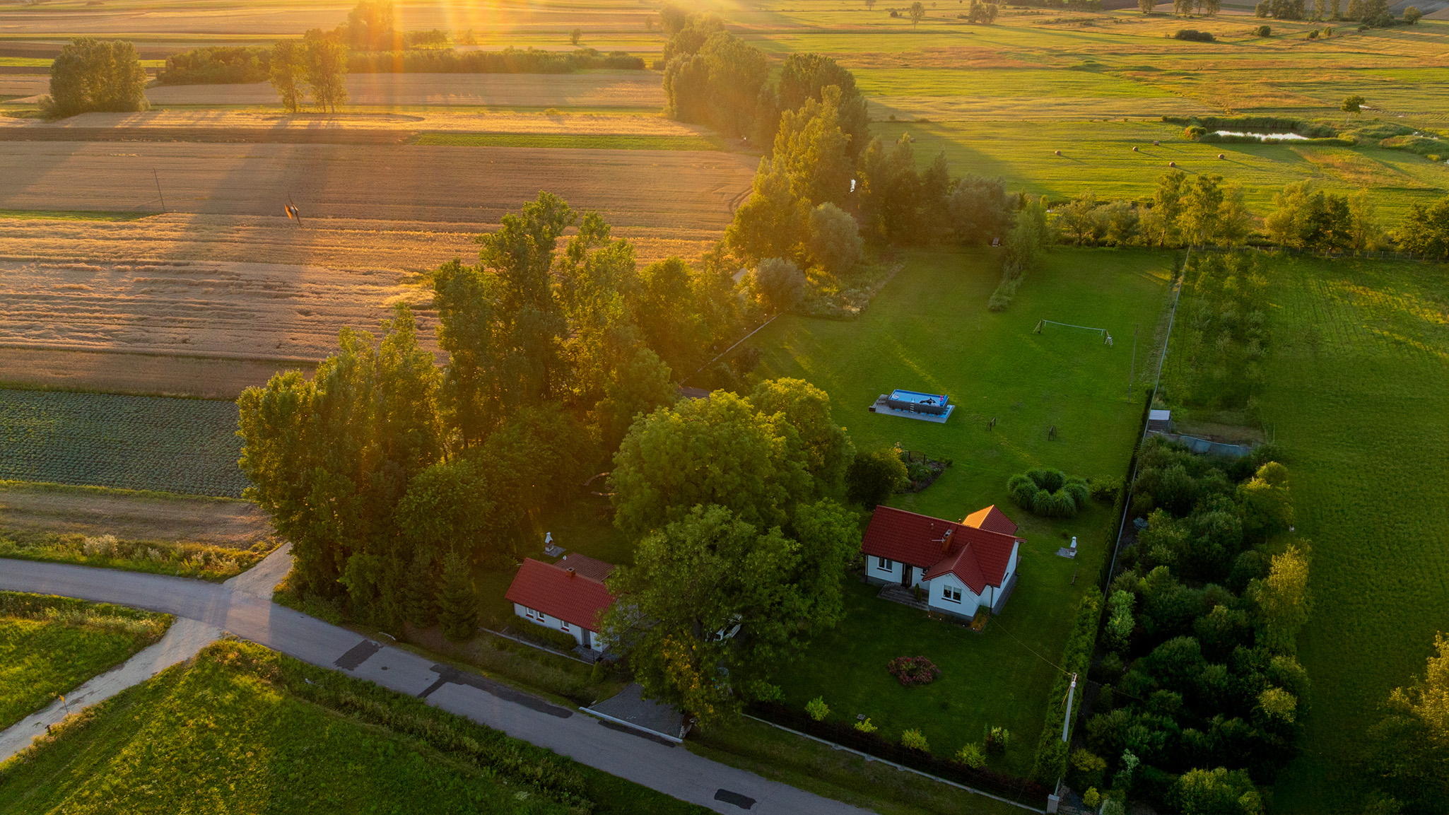 PONIDZIE DOMKI NA WYNAJEM